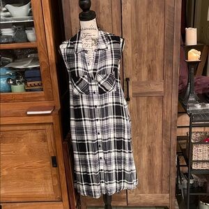 Mossimo Supply Co. Black & White Plaid Sleeveless Midi Shirt Dress